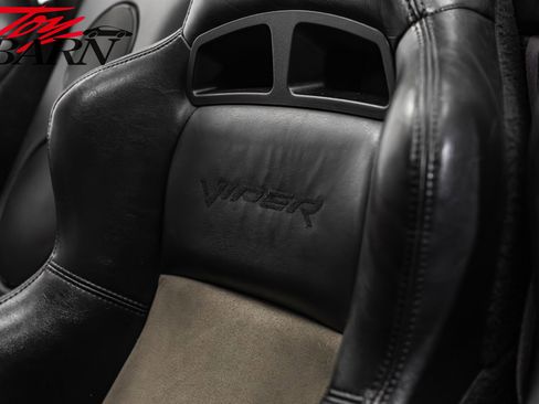 Used 2005 Dodge Viper SRT-10 RWD image 32