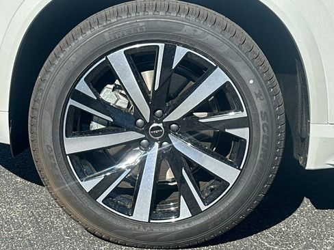 New 2026 Volvo XC90 B6 Core AWD/4WD image 25