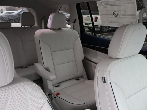 New 2026 Buick Enclave Avenir w/ Super Cruise Package image 27