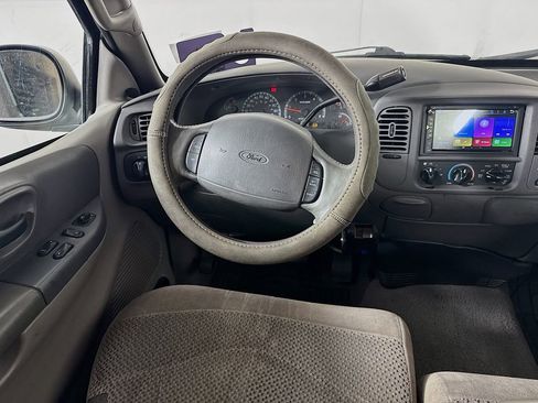 Used 2001 Ford F150 Lariat RWD image 24