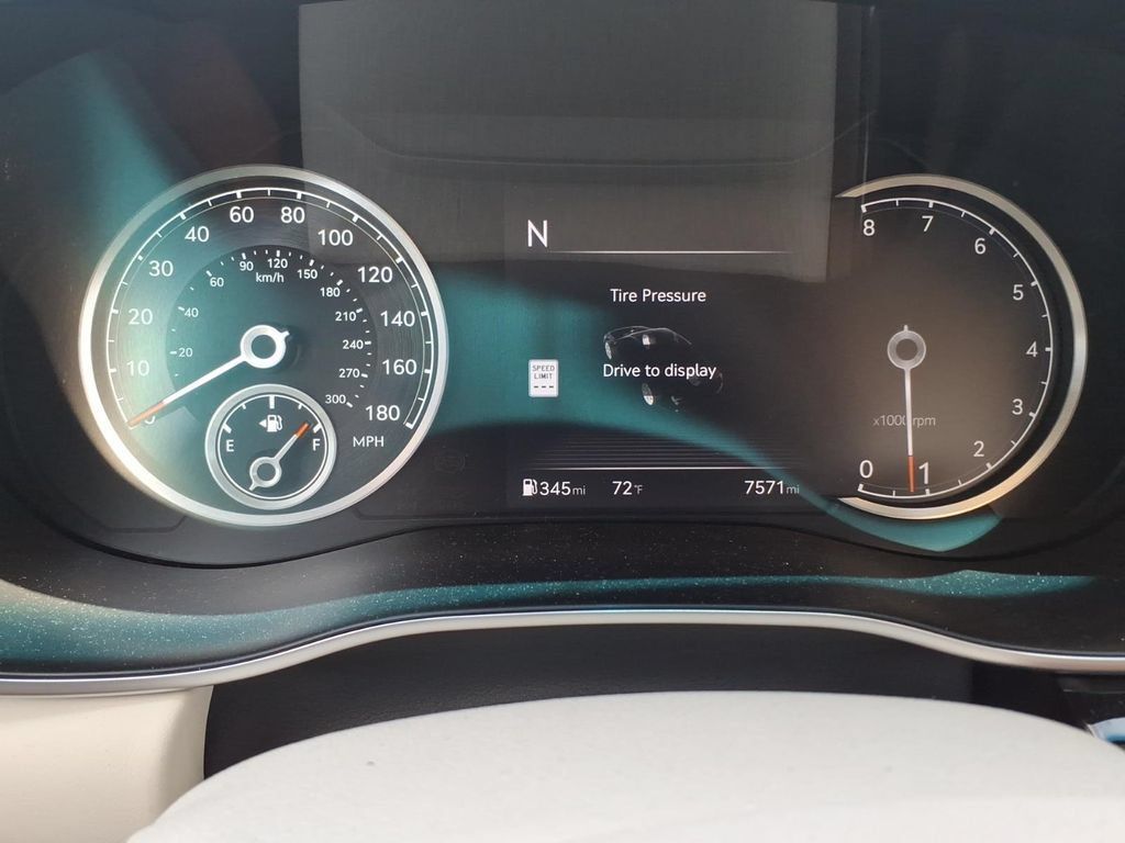 Used 2026 Genesis G70 2.5T Prestige RWD image 19