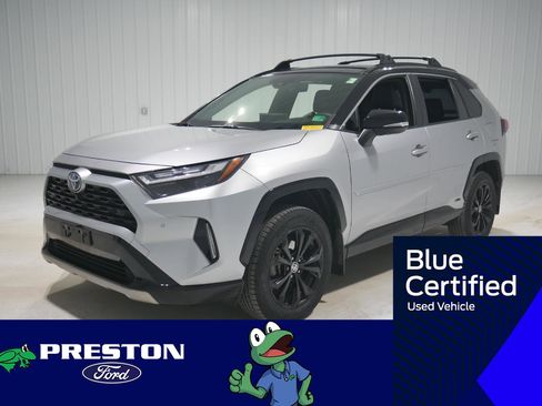 Used 2022 Toyota RAV4 XSE image 1