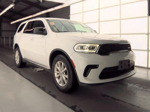 Used 2023 Dodge Durango SXT RWD image 1