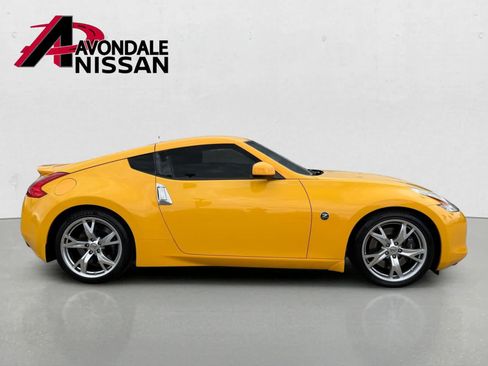 Used 2009 Nissan 370Z Touring w/ Sport Pkg RWD image 7