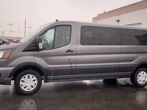Used 2024 Ford Transit 350 XLT RWD image 6
