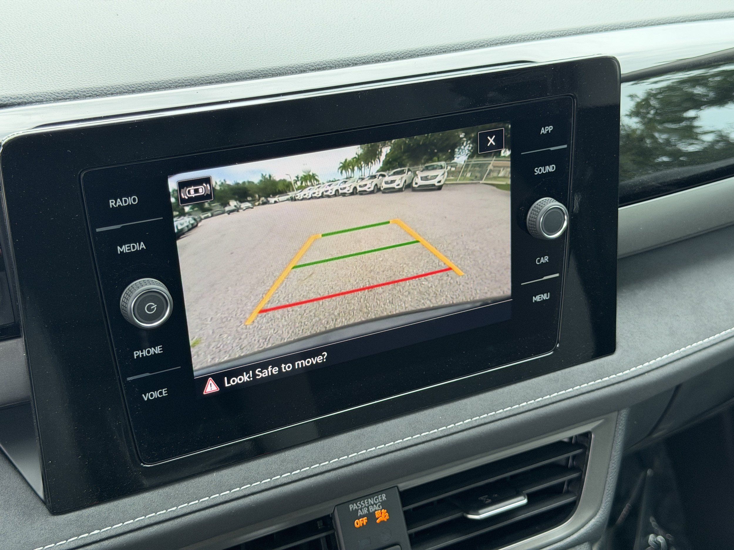 New 2026 Volkswagen Taos SE FWD image 25
