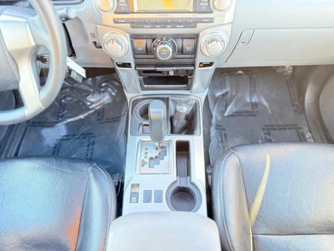 Used 2010 Toyota 4Runner SR5 AWD/4WD image 17