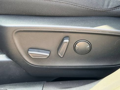 Used 2023 Ford Escape Active w/ Tech Pack #1 AWD/4WD image 23
