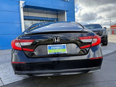 Used 2019 Honda Accord EX image 9