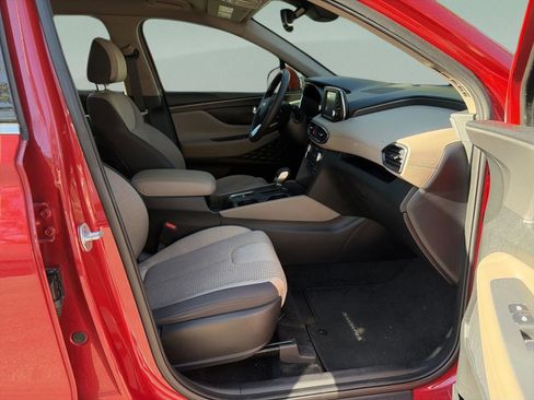 Used 2019 Hyundai Santa Fe SEL image 18