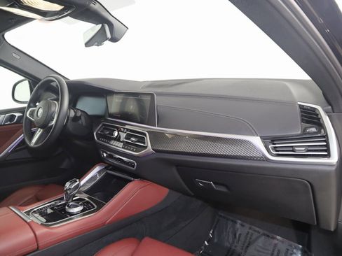 Used 2022 BMW X6 M50i w/ Executive Package image 49