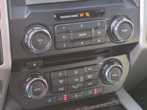 Used 2018 Ford F350 Lariat w/ FX4 4x4 Off Road Package image 28