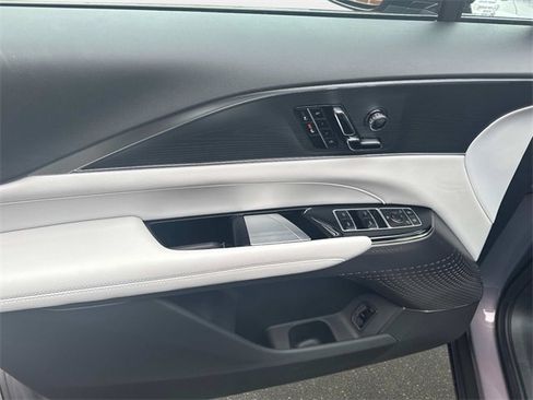 New 2025 Cadillac Lyriq Luxury image 16