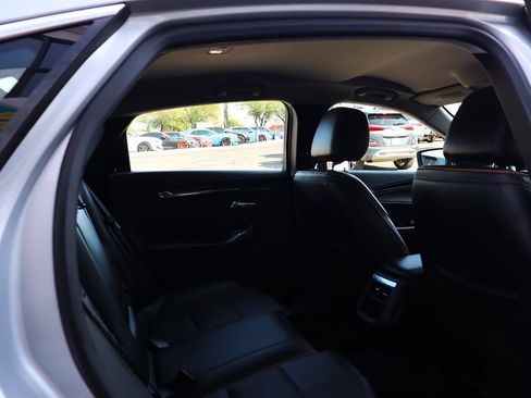 Used 2017 Chevrolet Impala Premier FWD image 28