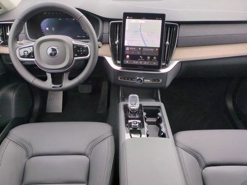 New 2026 Volvo XC90 B5 Plus AWD/4WD image 11