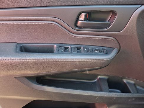 Used 2021 Honda Odyssey EX image 11