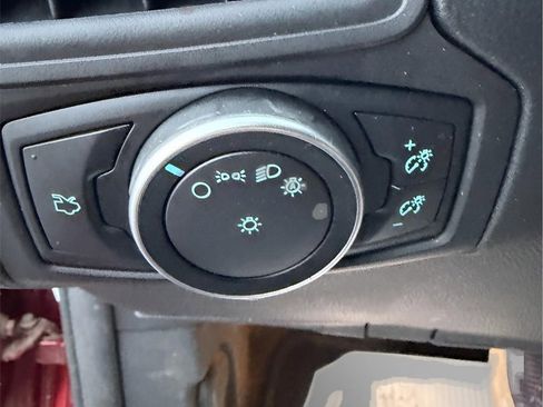 Used 2017 Ford Focus SE image 20