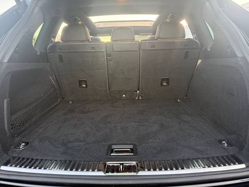 Used 2014 Porsche Cayenne Platinum Edition AWD/4WD image 30