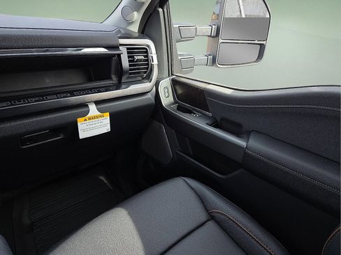 New 2026 Ford F250 Lariat w/ FX4 Off-Road Package image 12