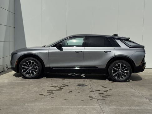 New 2025 Cadillac Lyriq Sport image 5