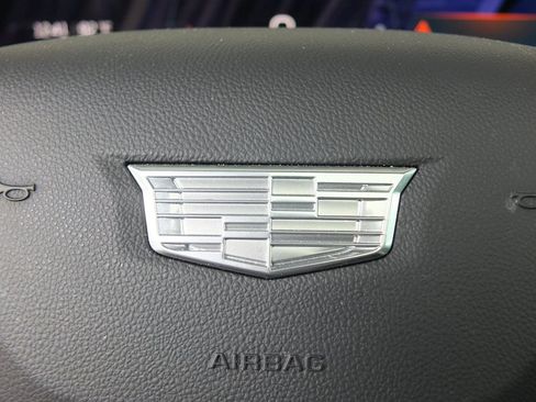 Used 2025 Cadillac Lyriq Luxury AWD/4WD image 31
