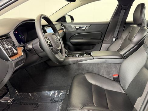 Used 2023 Volvo S60 T8 Plus AWD/4WD image 5