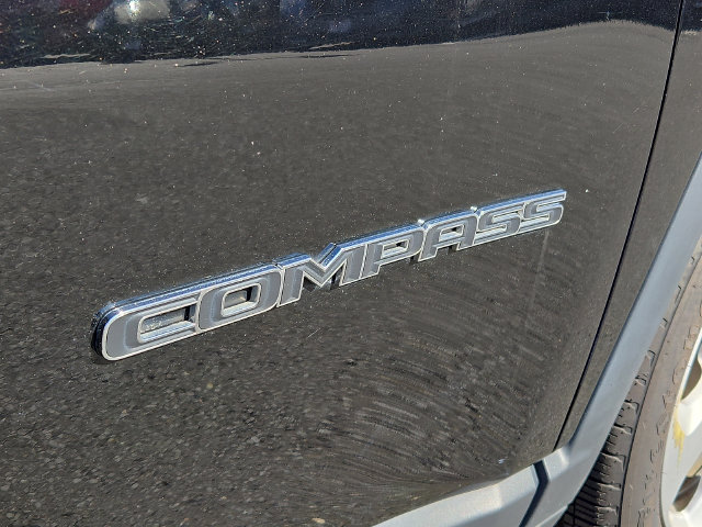 Used 2019 Jeep Compass Latitude w/ Popular Equipment Group AWD/4WD image 32