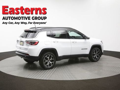 Used 2025 Jeep Compass Limited AWD/4WD image 42