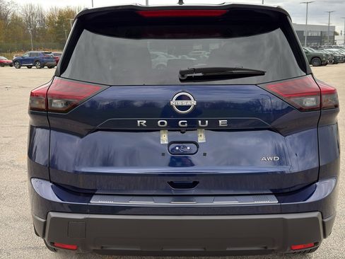 New 2026 Nissan Rogue SV AWD/4WD image 7