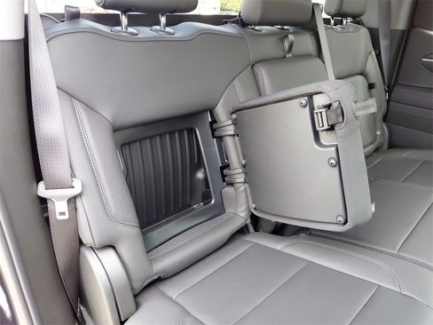 New 2026 GMC Sierra 1500 SLT w/ SLT Premium Package image 21