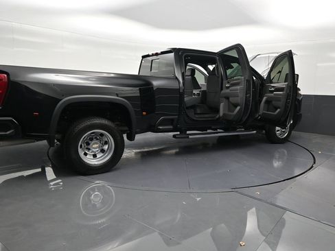 Used 2026 Chevrolet Silverado 3500 High Country w/ High Country Premium Package AWD/4WD image 35