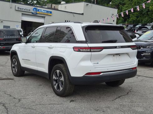 Used 2023 Jeep Grand Cherokee 4WD 4xe image 10