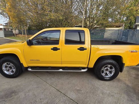 Used 2005 GMC Canyon SLE w/ Safe And Sound Package image 9