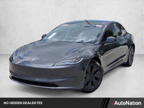 Used 2025 Tesla Model 3 Long Range RWD image 1