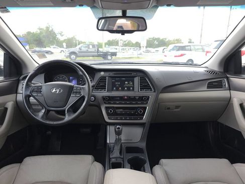 Used 2017 Hyundai Sonata Sport w/ Value Edition Package 02 FWD image 17