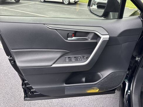 New 2025 Toyota RAV4 XLE AWD/4WD image 22