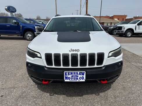 Used 2020 Jeep Cherokee Trailhawk w/ Cold Weather Group AWD/4WD image 2