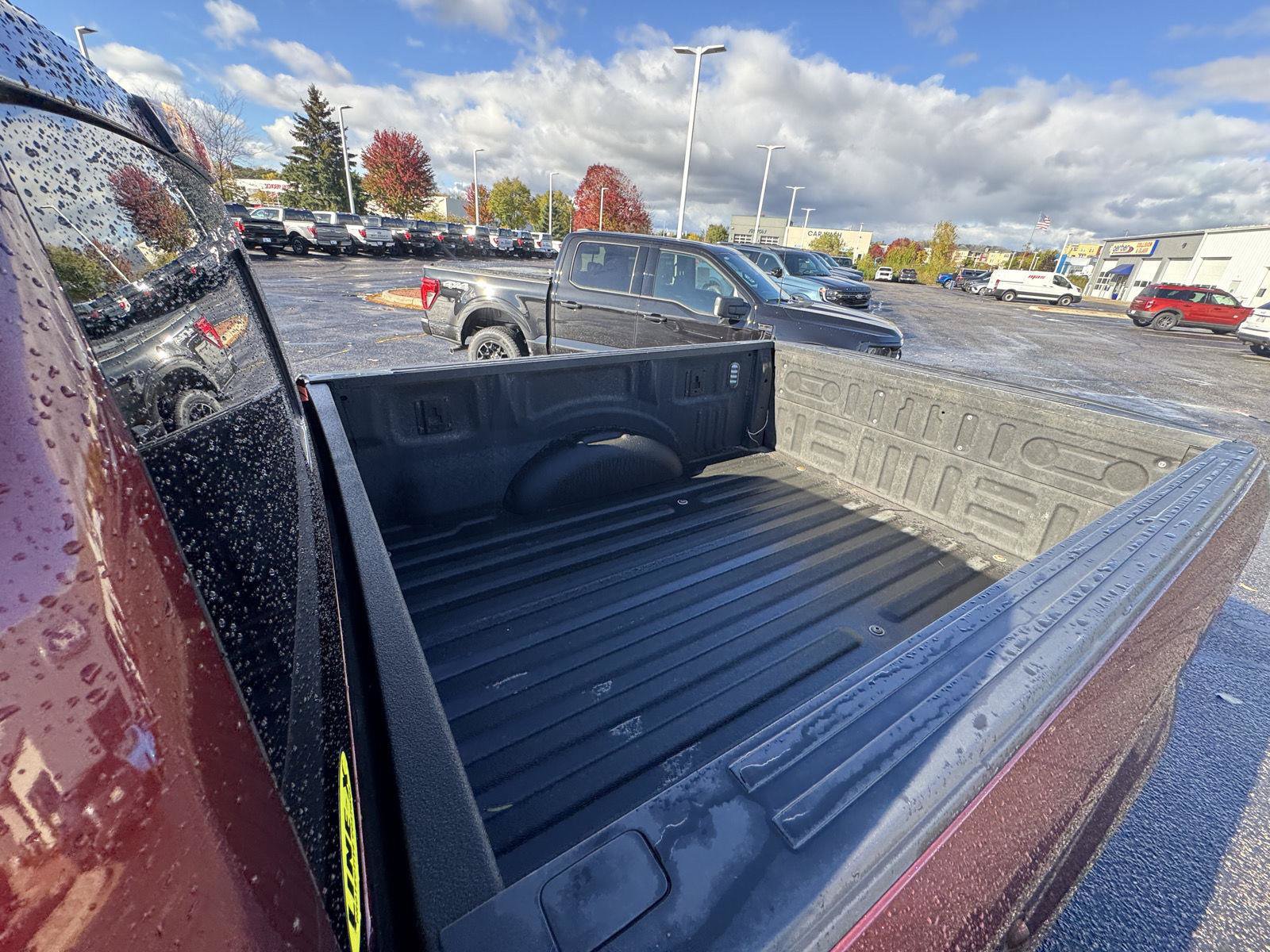 Used 2016 Ford F150 XLT w/ Equipment Group 302A Luxury AWD/4WD image 13