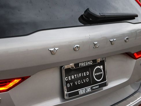 Used 2025 Volvo XC60 B5 Core w/ Protection Package Premier image 13