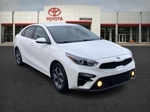 Used 2021 Kia Forte LXS image 3