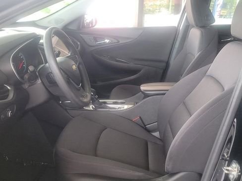 Used 2023 Chevrolet Malibu LT FWD image 9