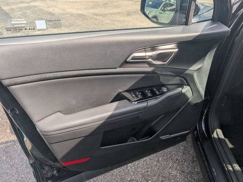 Used 2023 Kia Sportage EX image 14