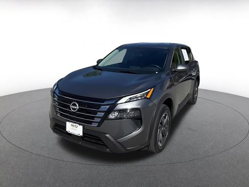 Used 2025 Nissan Rogue SV image 7