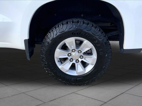 Certified 2021 Chevrolet Silverado 1500 LT w/ Fleet Comfort Package AWD/4WD image 11