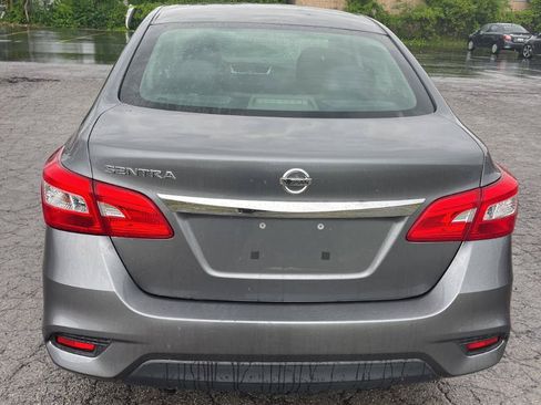 Used 2017 Nissan Sentra S FWD image 4
