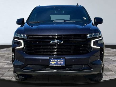Used 2024 Chevrolet Tahoe RST w/ Luxury Package RWD image 3