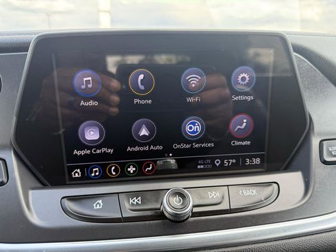 Used 2021 Chevrolet Blazer LT FWD image 15