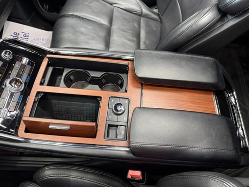 Used 2021 Lincoln Navigator Reserve AWD/4WD image 22