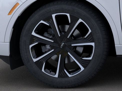 New 2024 Lincoln Nautilus Reserve w/ Equipment Group 202A image 19