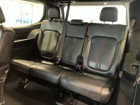 Used 2024 Jeep Wagoneer Series III AWD/4WD image 28